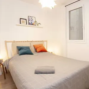 Chic Ramblas Apartment Barcelona
